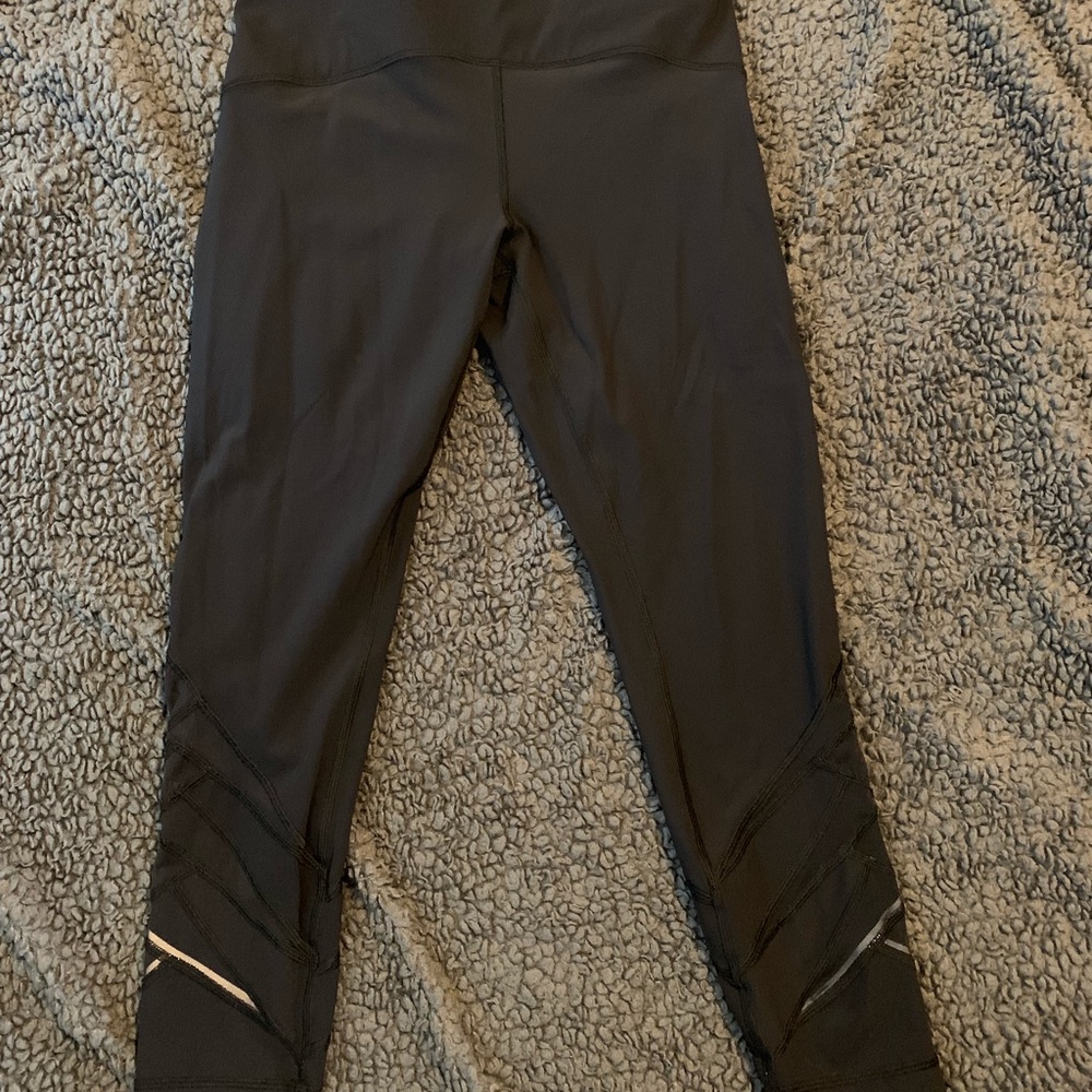 Lululemon spliced mesh crop leggings